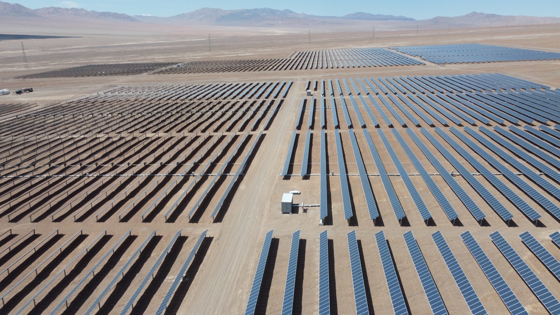 Parque fotovoltaico en el desierto de Atacama